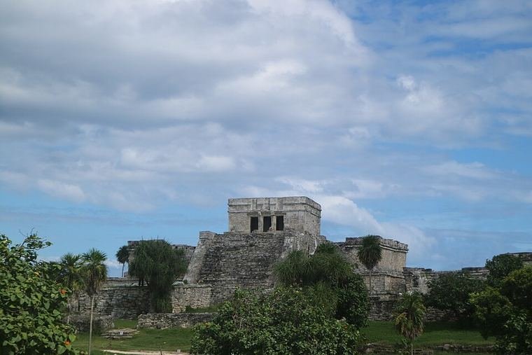 El Castillo, the main structure at the Tulum archaeological site