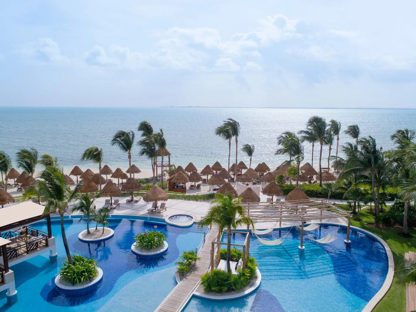Piscina del Resort Excellence Playa Mujeres